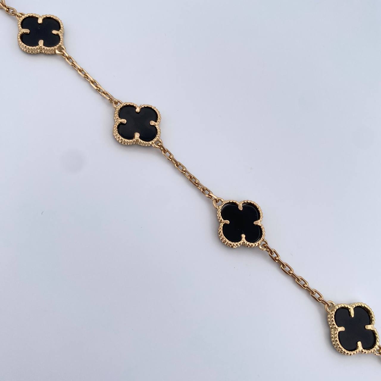 Pulso Trebol  11.25gr / 20.1cm / 2mm Onix Negro Oro Amarillo 18K $