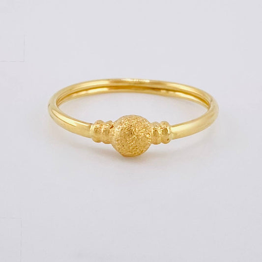 Textured Dome Circle Ring 1.05 g / T6 1/2 18K Yellow Gold