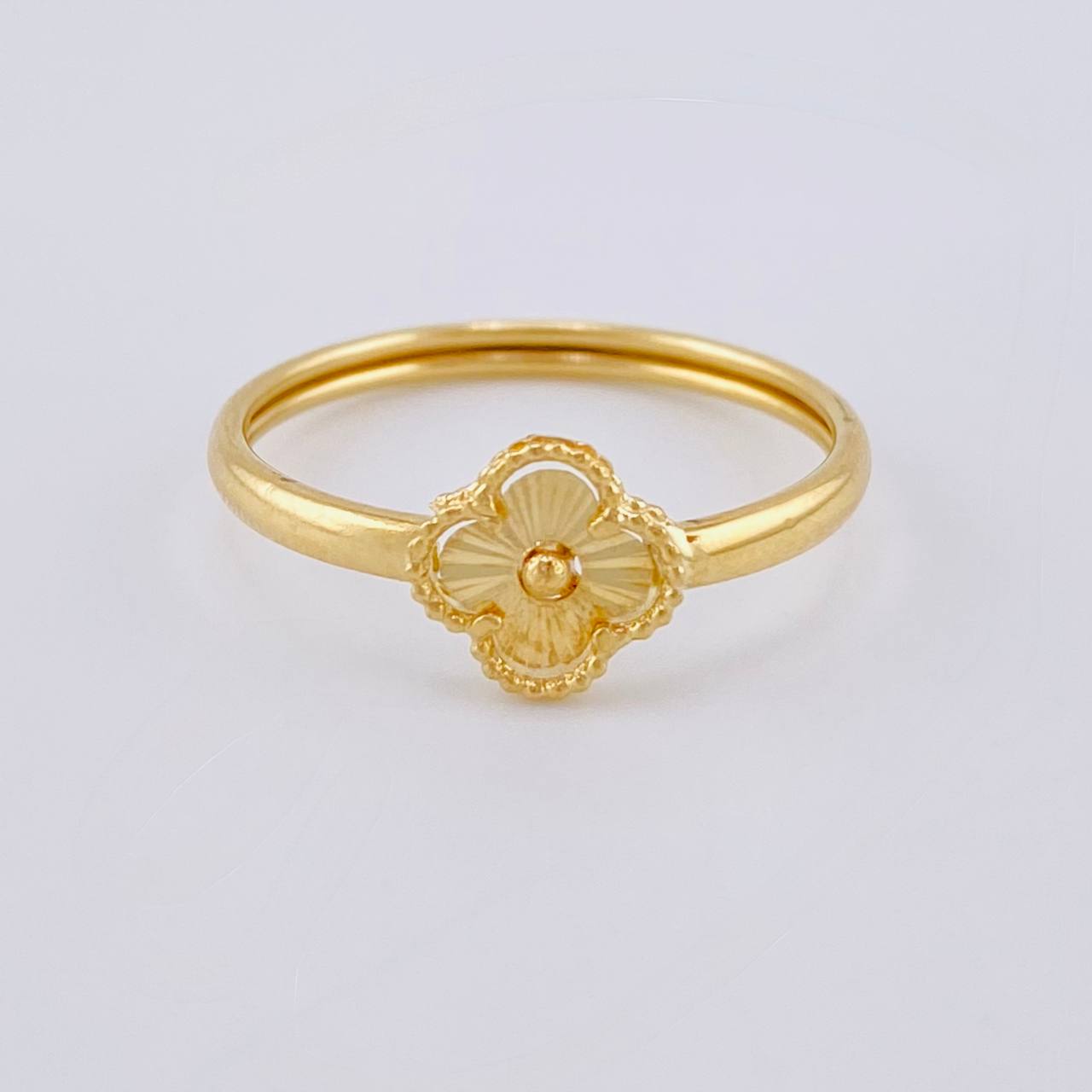 Clover Ring 1 g / T6 Yellow Gold 18K