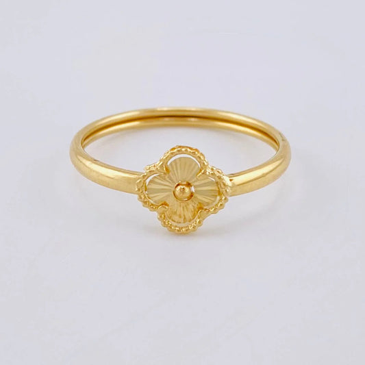 Anillo Trebol Diamantado 0.95 g / T6 3/4 Oro Amarillo 18K