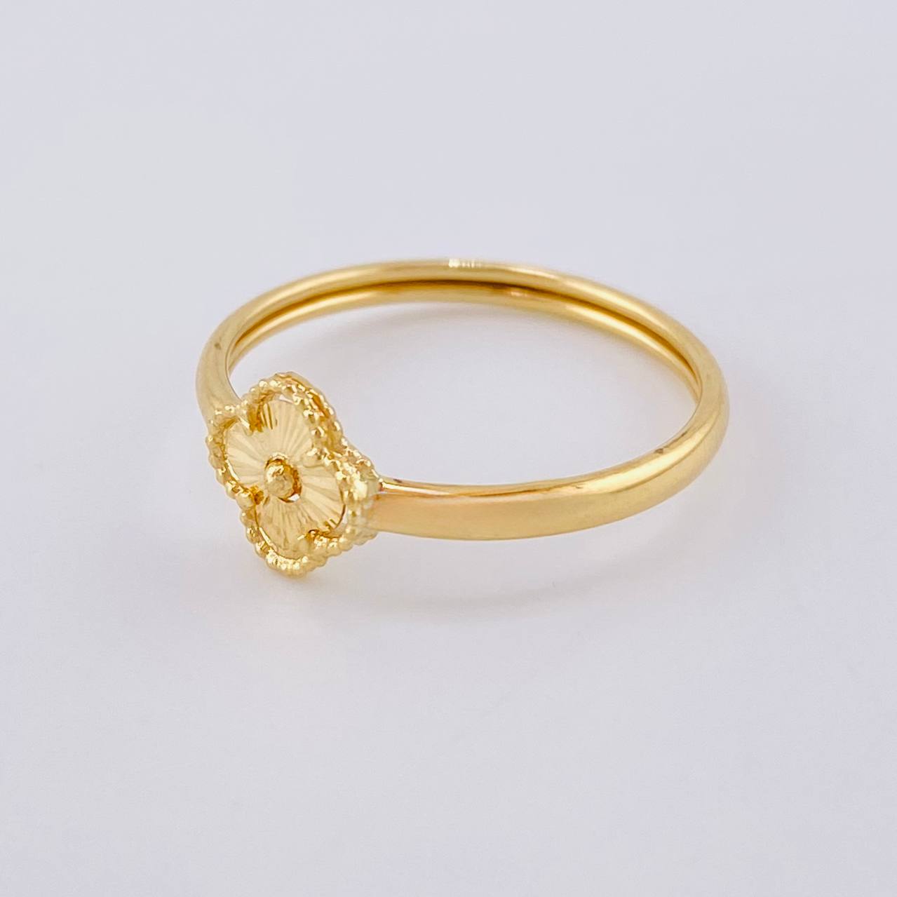 Clover Ring 1 g / T6 1/2 18K Yellow Gold