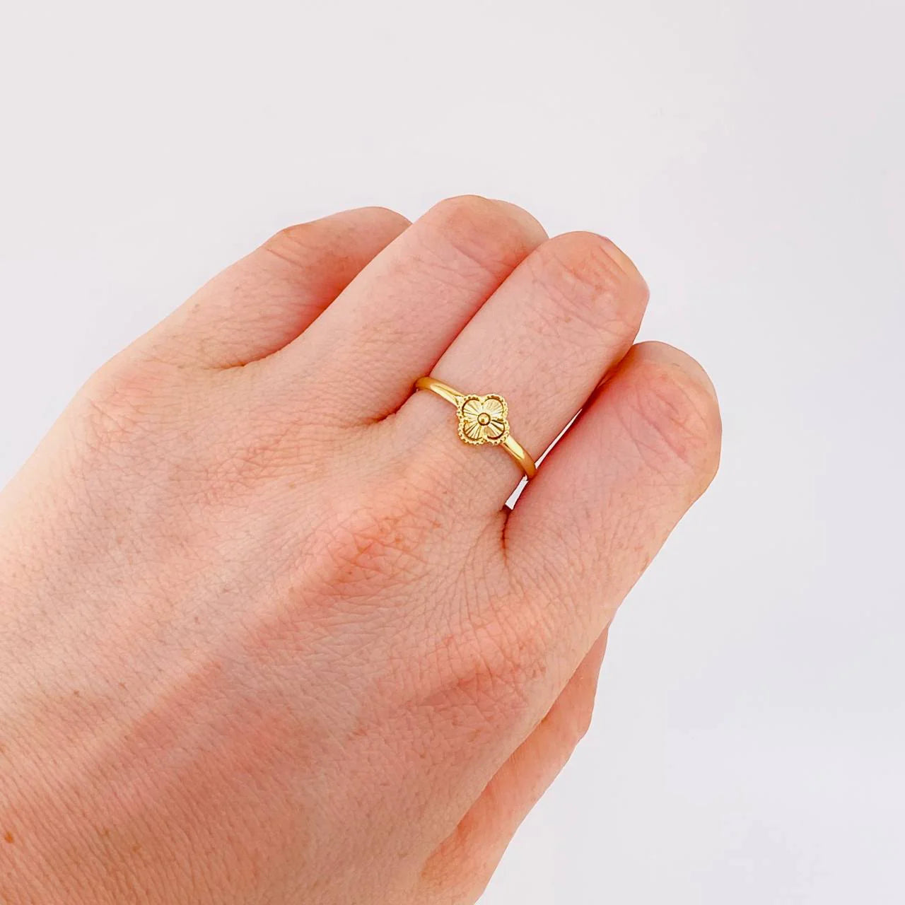 Diamond Cut Clover Ring 0.95 g / T6 1/4 18K Yellow Gold