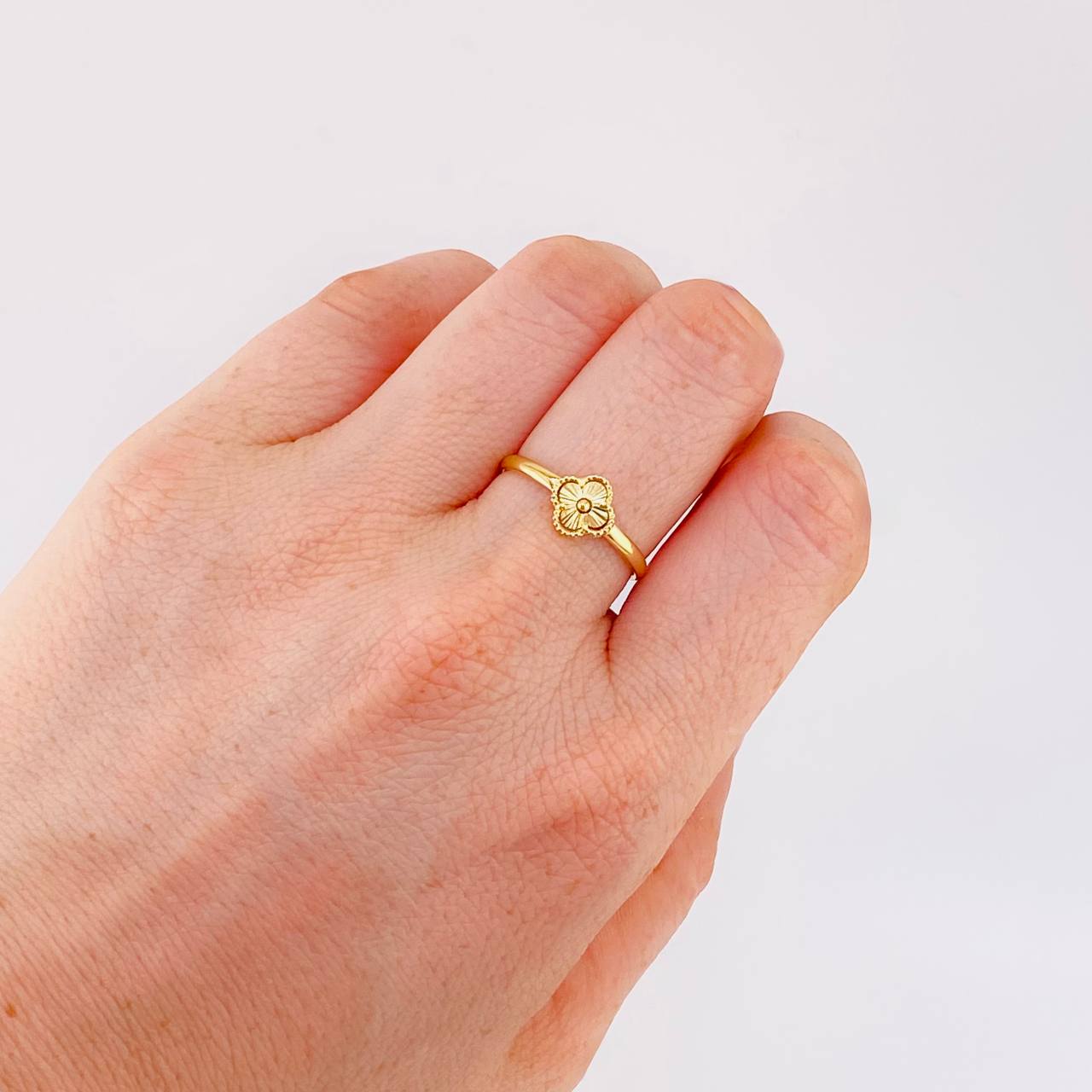 Clover Ring 1 g / T6 1/2 18K Yellow Gold