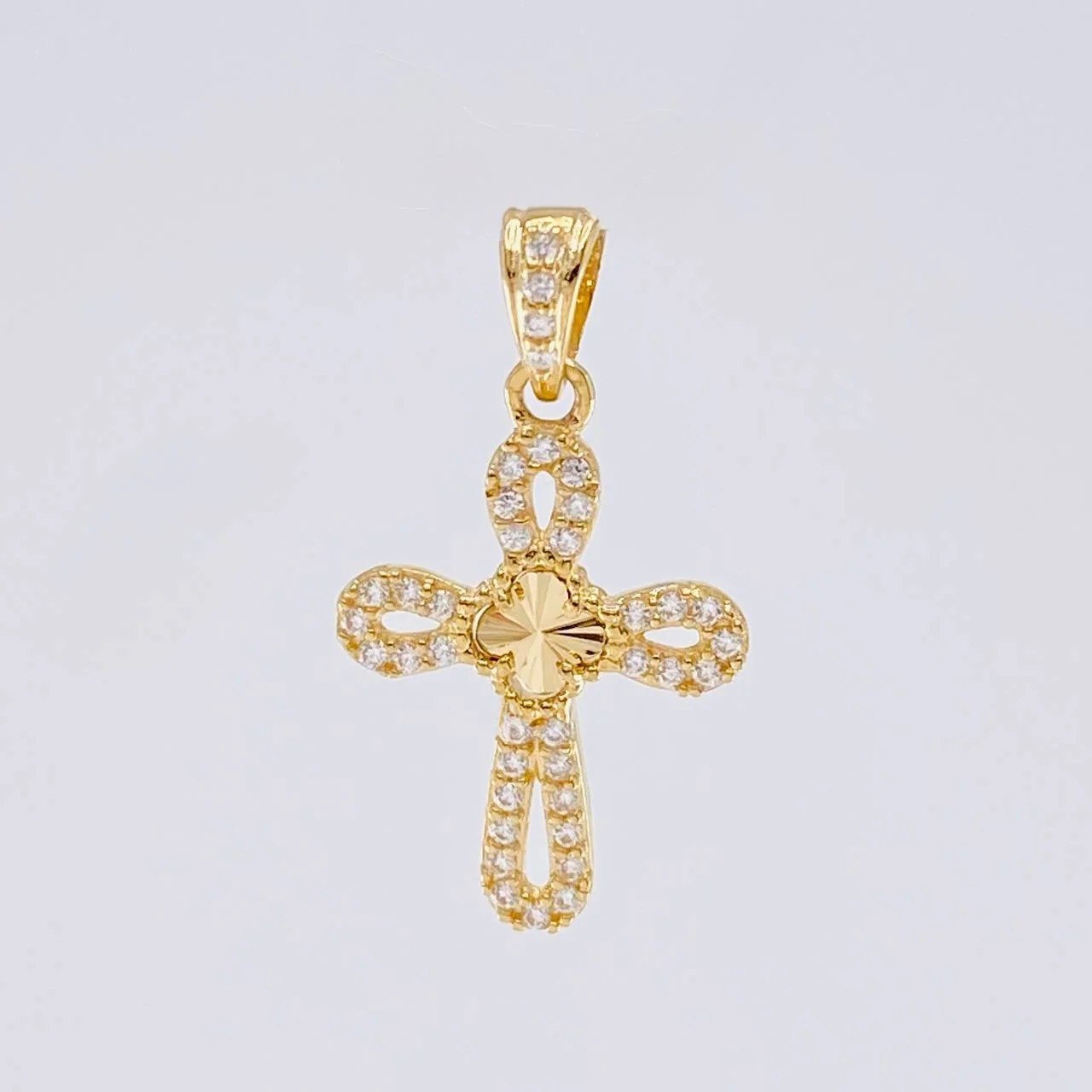 Dije Cruz Trebol 1.3g / 1 in Oro Amarillo 18K