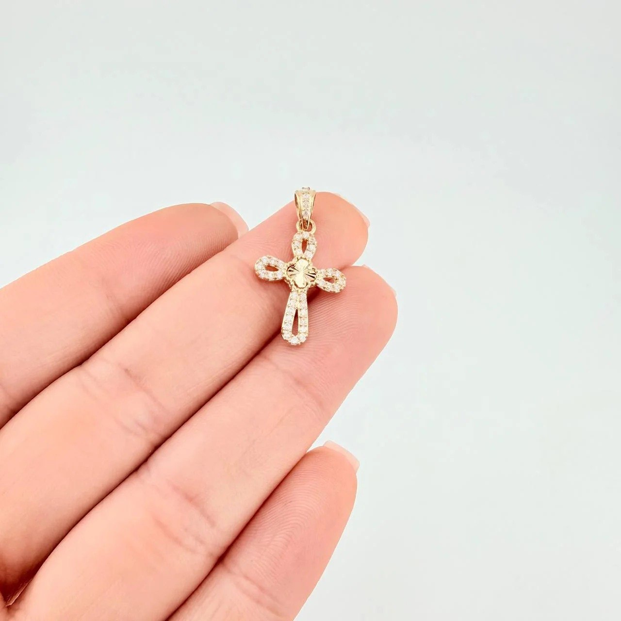 Dije Cruz Trebol 1.3g / 1 in Oro Amarillo 18K