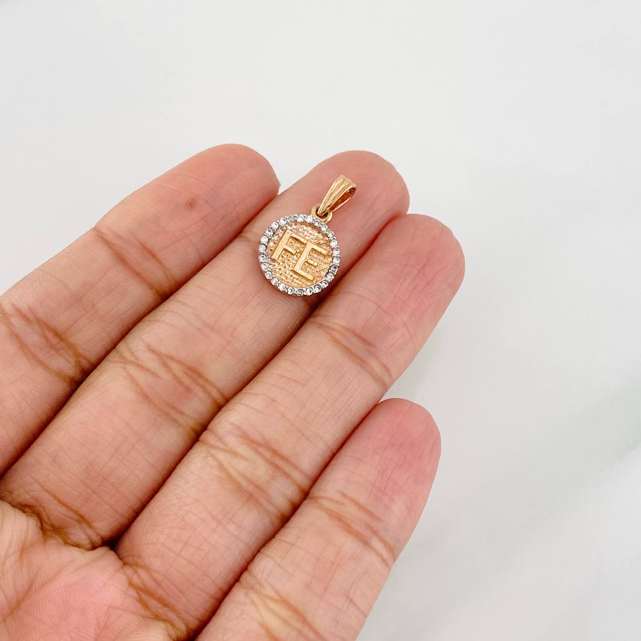 Dije Fe 1.3g / 3/4 in Dos Oros Blanco Rosa 18K