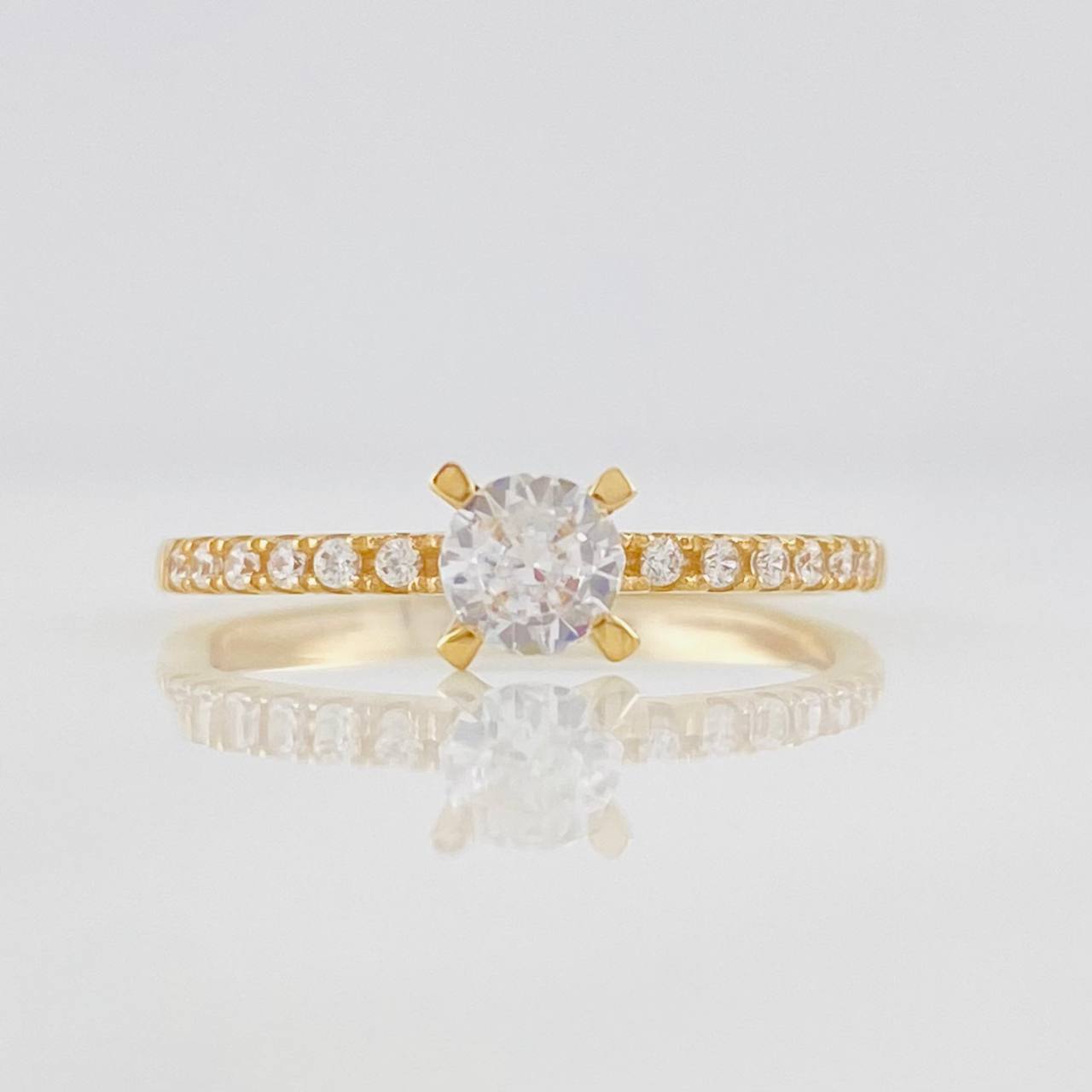 Anillo Solitario Churumbela 1.85g / T7 Oro Amarillo 18K