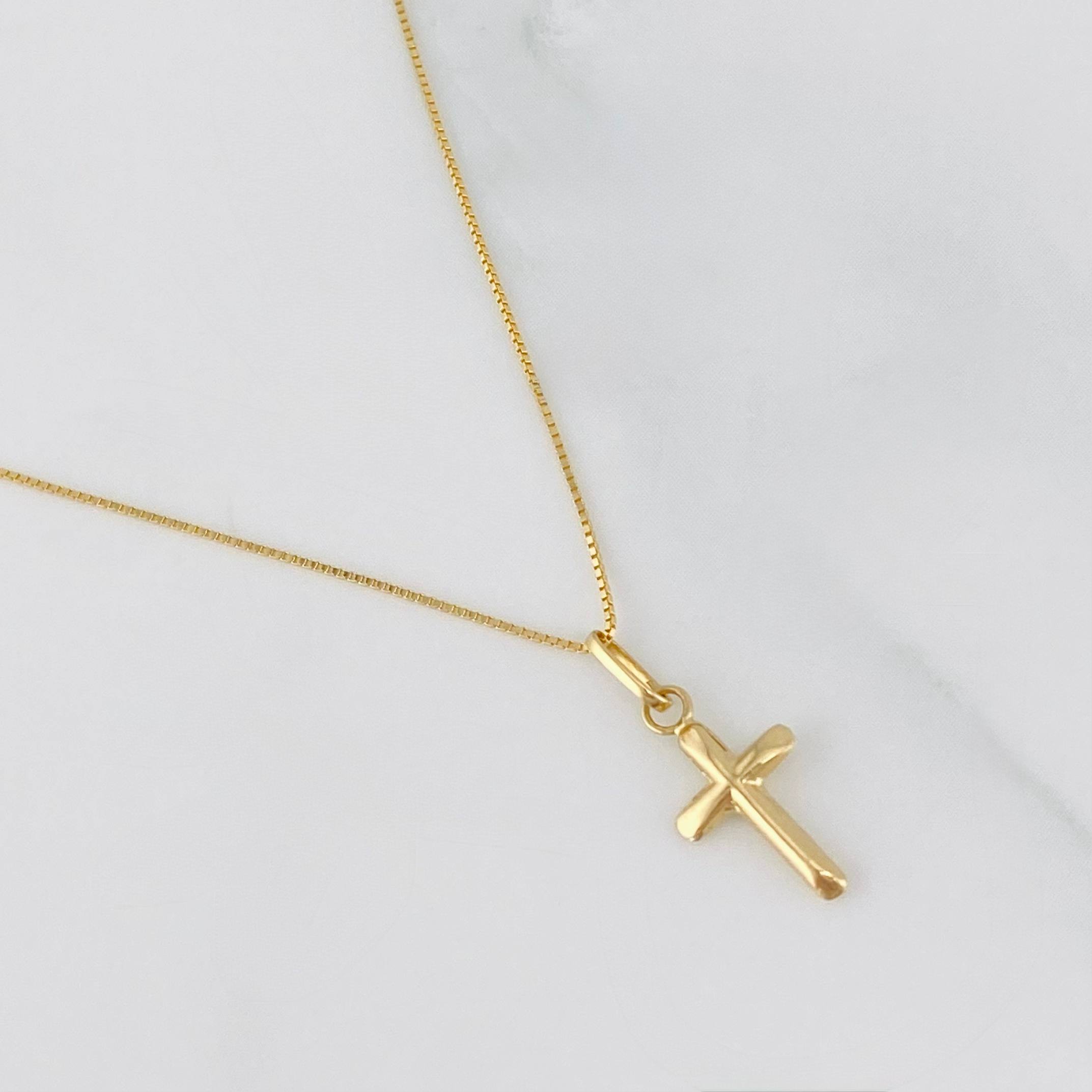 Set Cadena Veneciana + Dije Cruz / 1.1g / 15 3/4 in Oro Amarillo 18K
