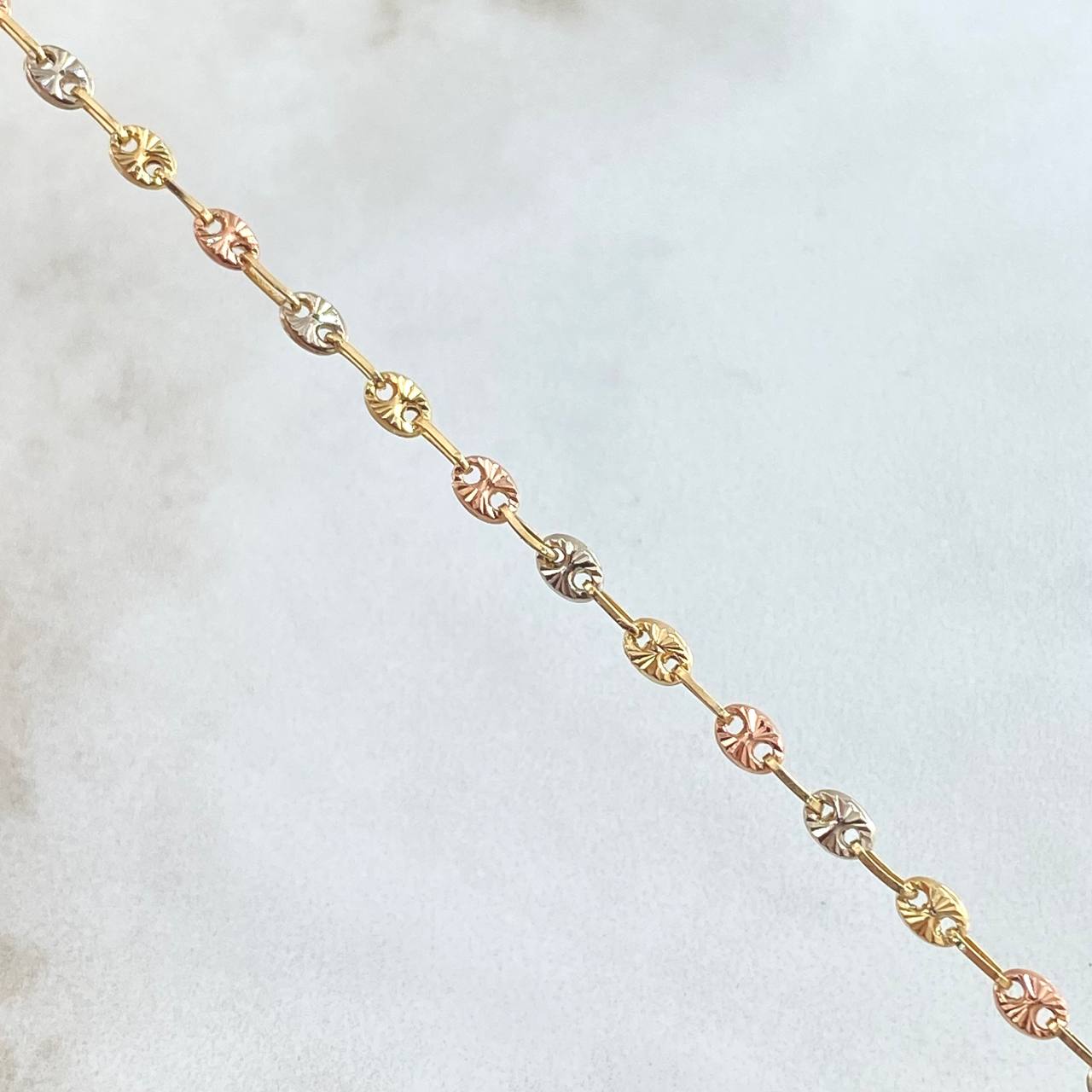 Cadena GC 6.1gr / 50cm / 3.2mm Diamantada Tres Oros 18K