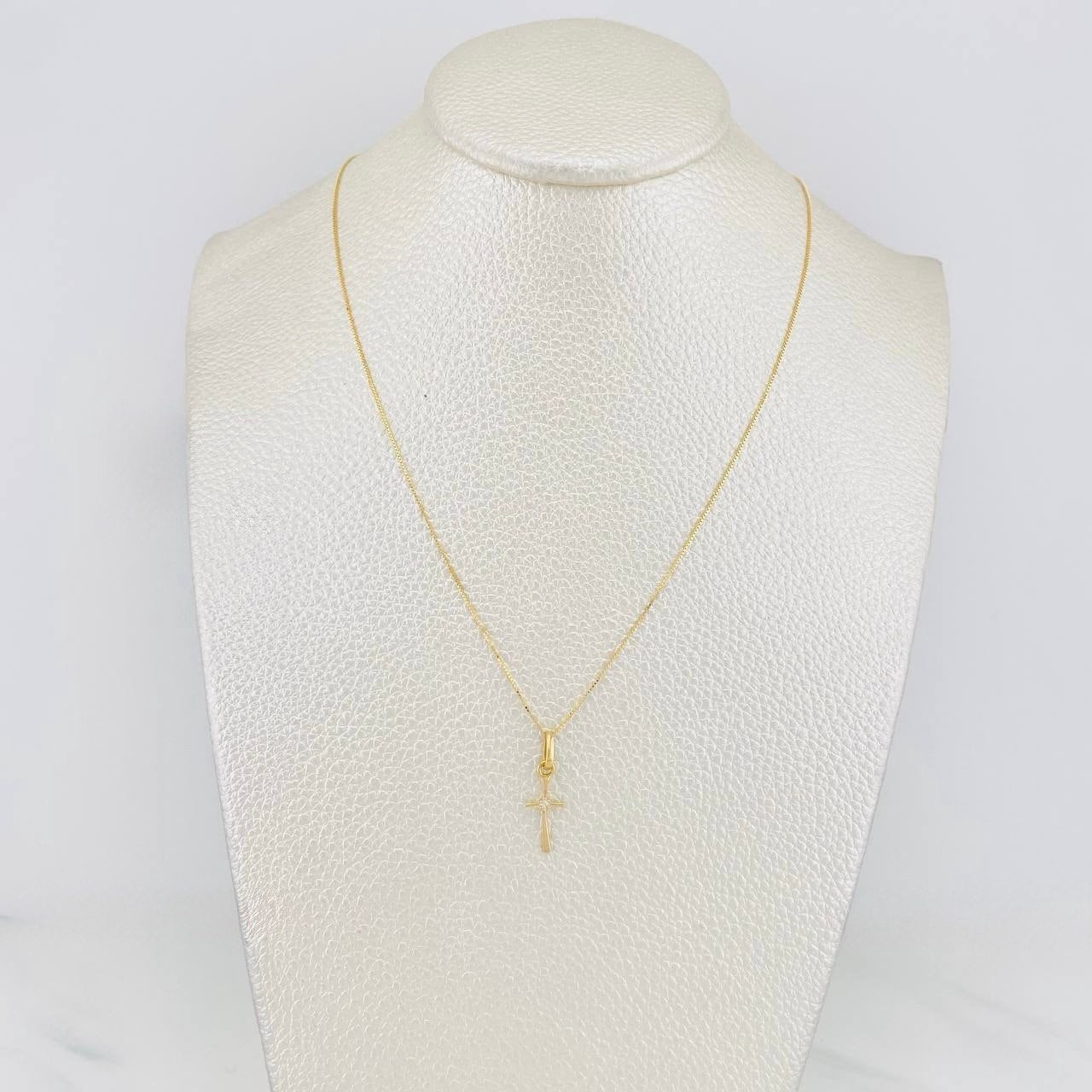 Set Cadena Veneciana + Dije Cruz / 1.3g / 15 3/4 in Oro Amarillo 18K
