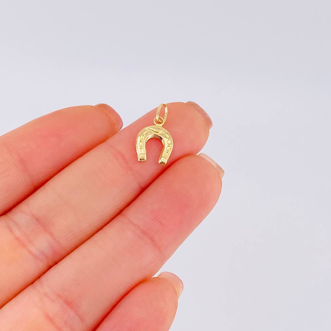 Pendant Horseshoe 0.3 g / 1/2 in Yellow Gold 18K