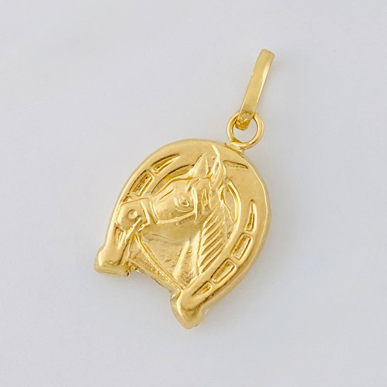 Dije Herradura Caballo 1.1 g / 3/4 in Oro Amarillo 18K