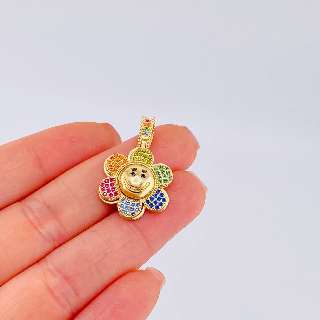 Dije Flor Cara Feliz 4.3 g / 1 in Oro Amarillo 18K
