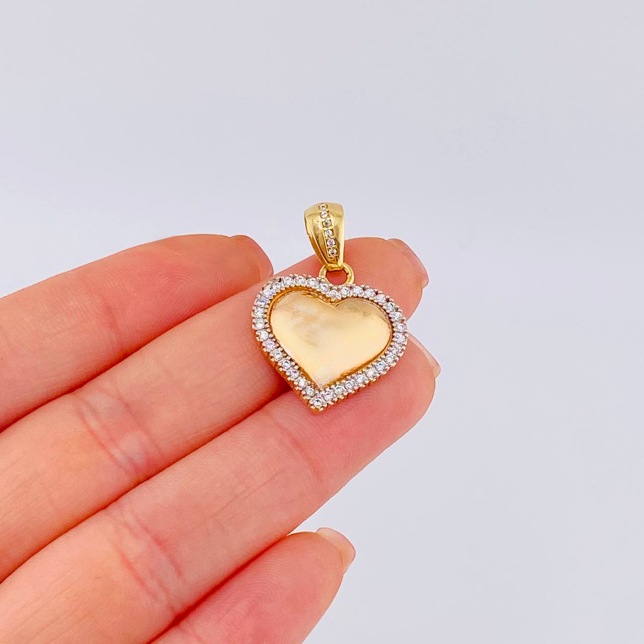 Pendant Heart 4.3 g / 1 1/4 in 18K Yellow Gold