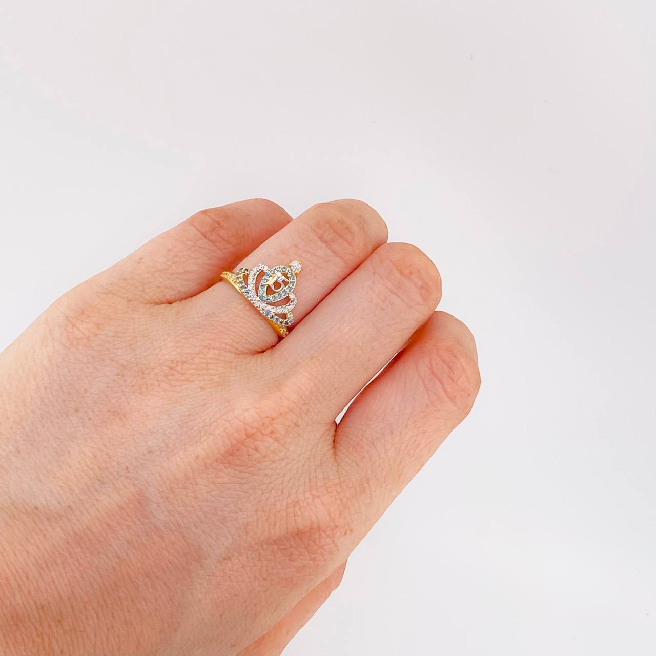 Anillo Corona Quinces 2.75 g / T6 1/4 Oro Amarillo 18K