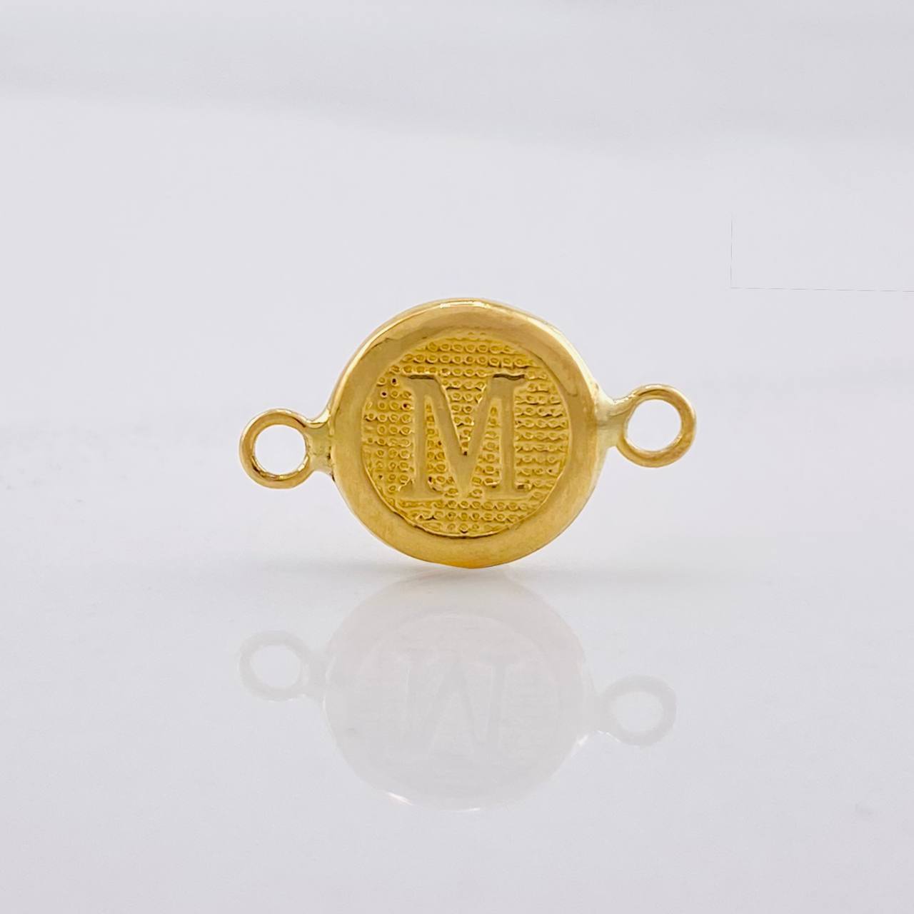 Herraje Circulo Letra M 0.4g / 1/2 in Oro Amarillo 18K