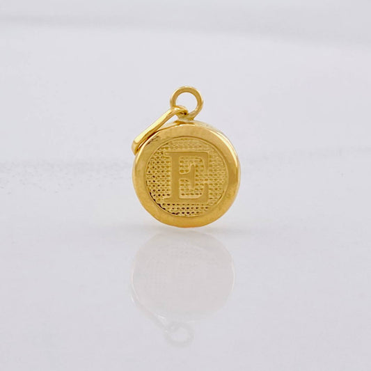 Dije Circulo Letra E 0.4g / 3/4 in Oro Amarillo 18K