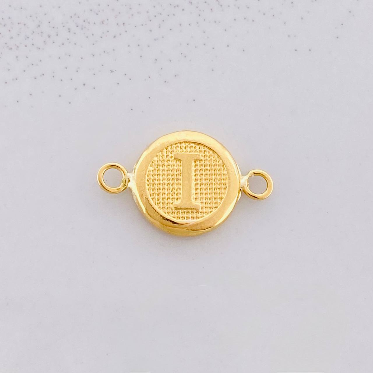 Charm Circle Letter I 0.4g / 1/2 in Yellow Gold 18K