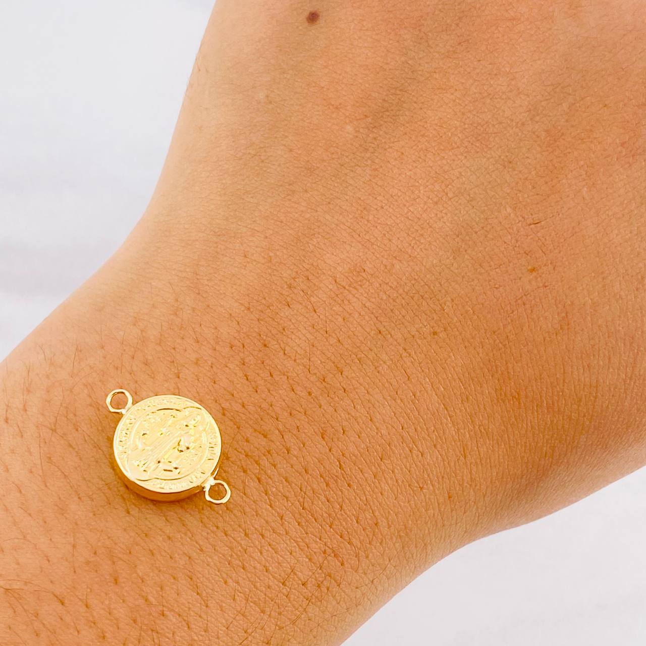 Herraje San Benito 0.95g / 3/4 in Oro Amarillo 18K