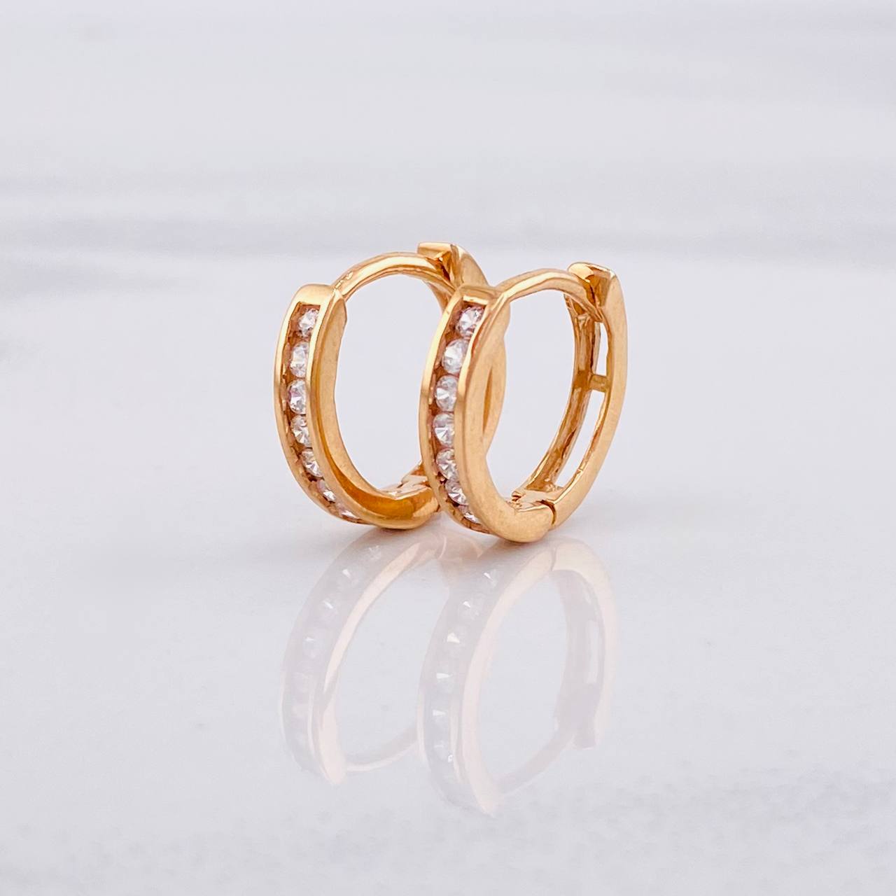 Hoop Earrings Half Channel 1.95g / 1/2 in 18K Rose Gold