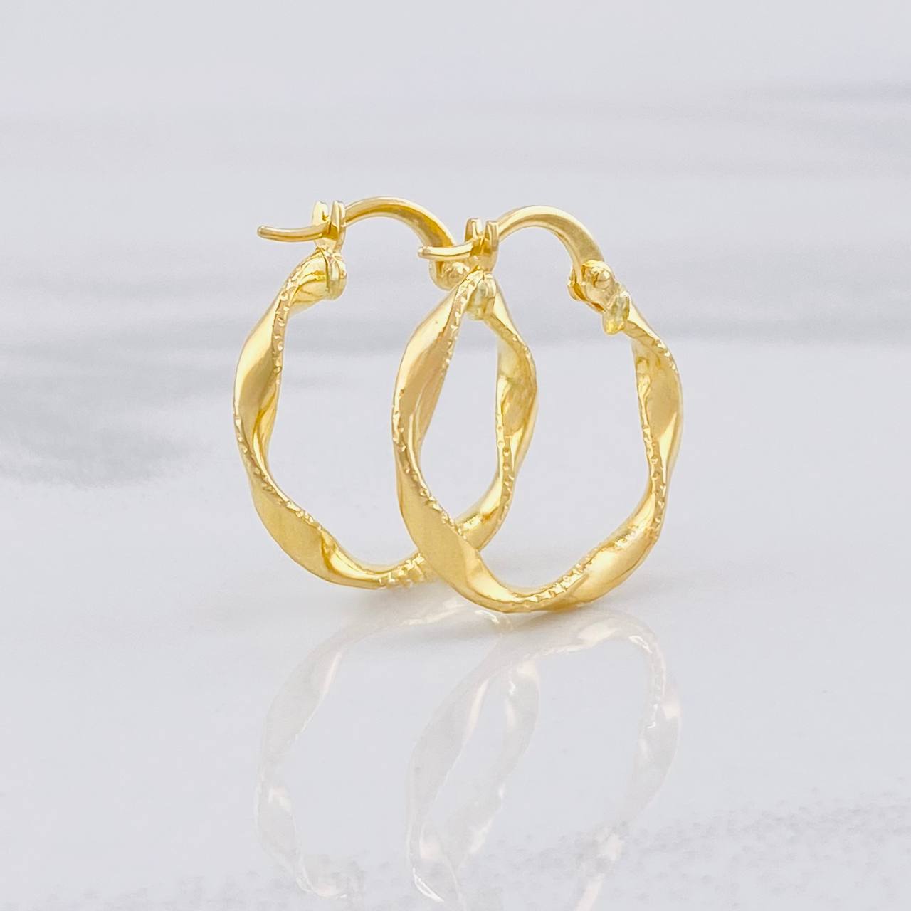 Candongas Nilo 1.25g / 3/4 in Oro Amarillo 18K