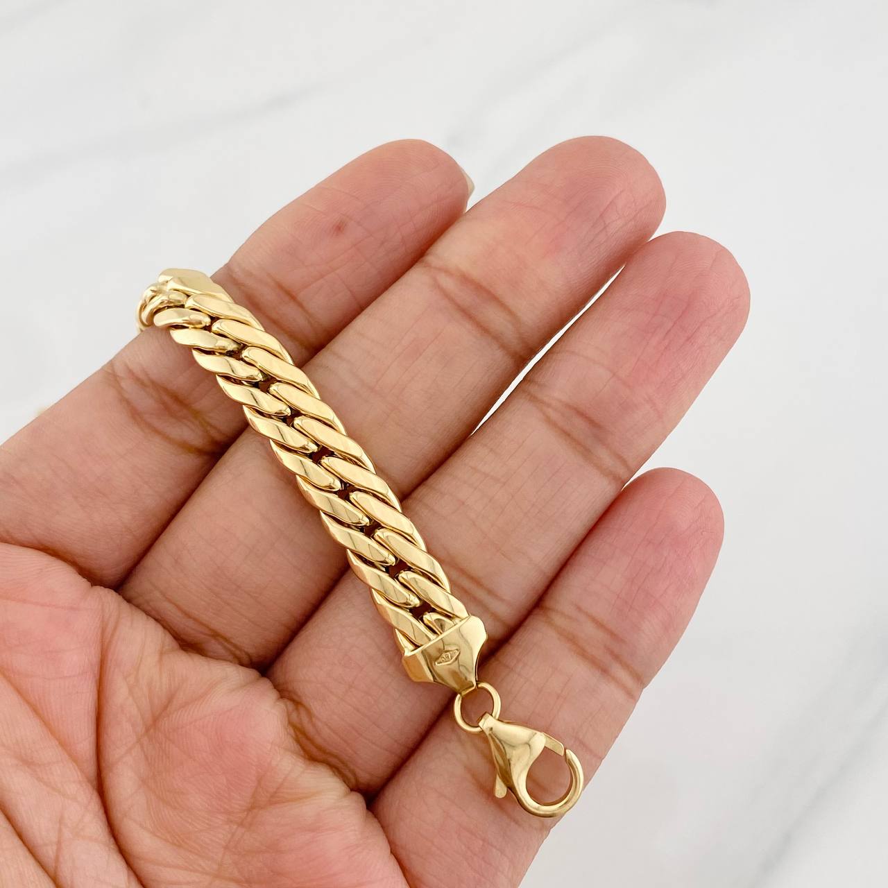 Pulso Serpiente 8.35g / 7 1/2 in / 7.5mm Oro Amarillo 18K