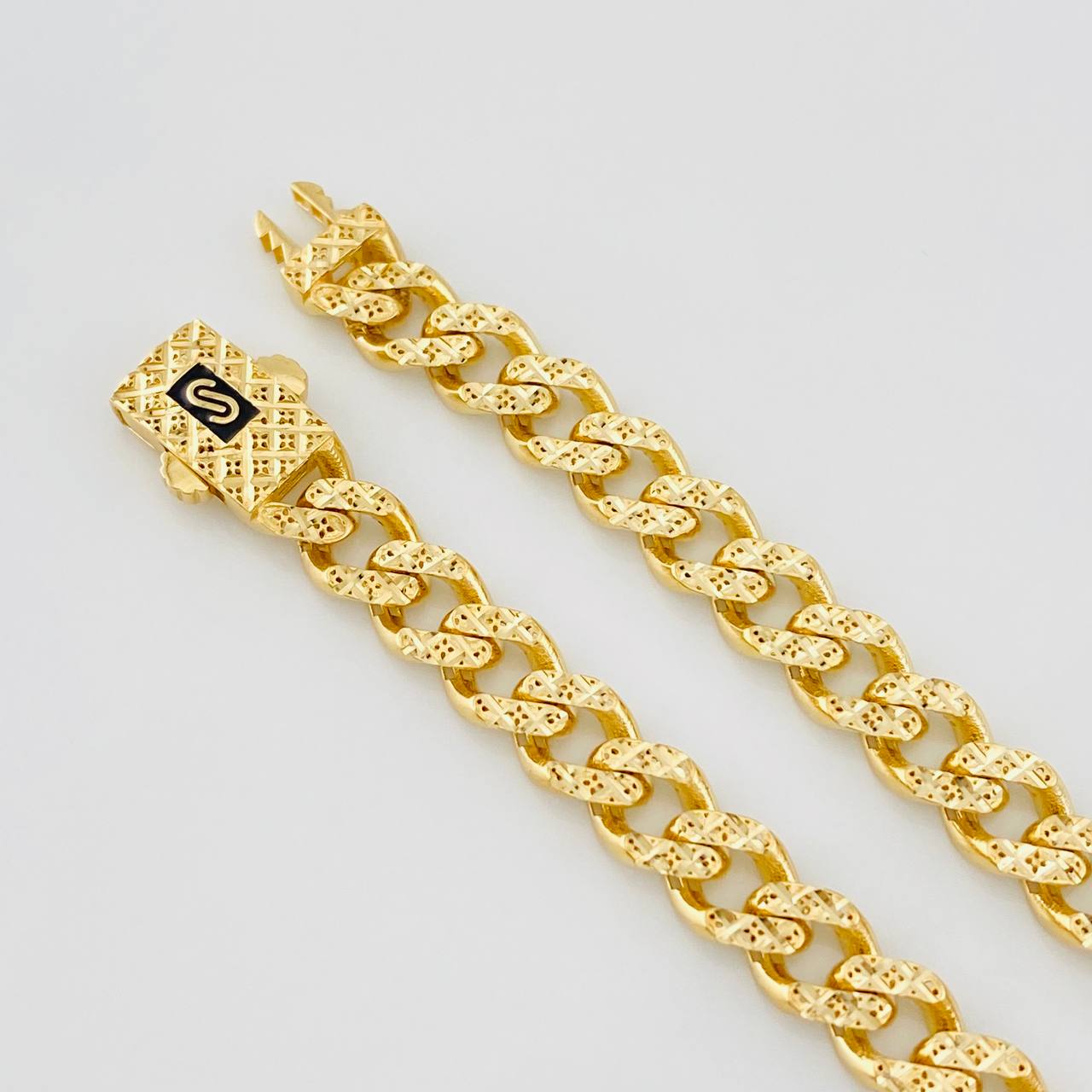 Pulso Cubano Infinito 7.85g / 7 in / 6.3mm Oro Amarillo 18K