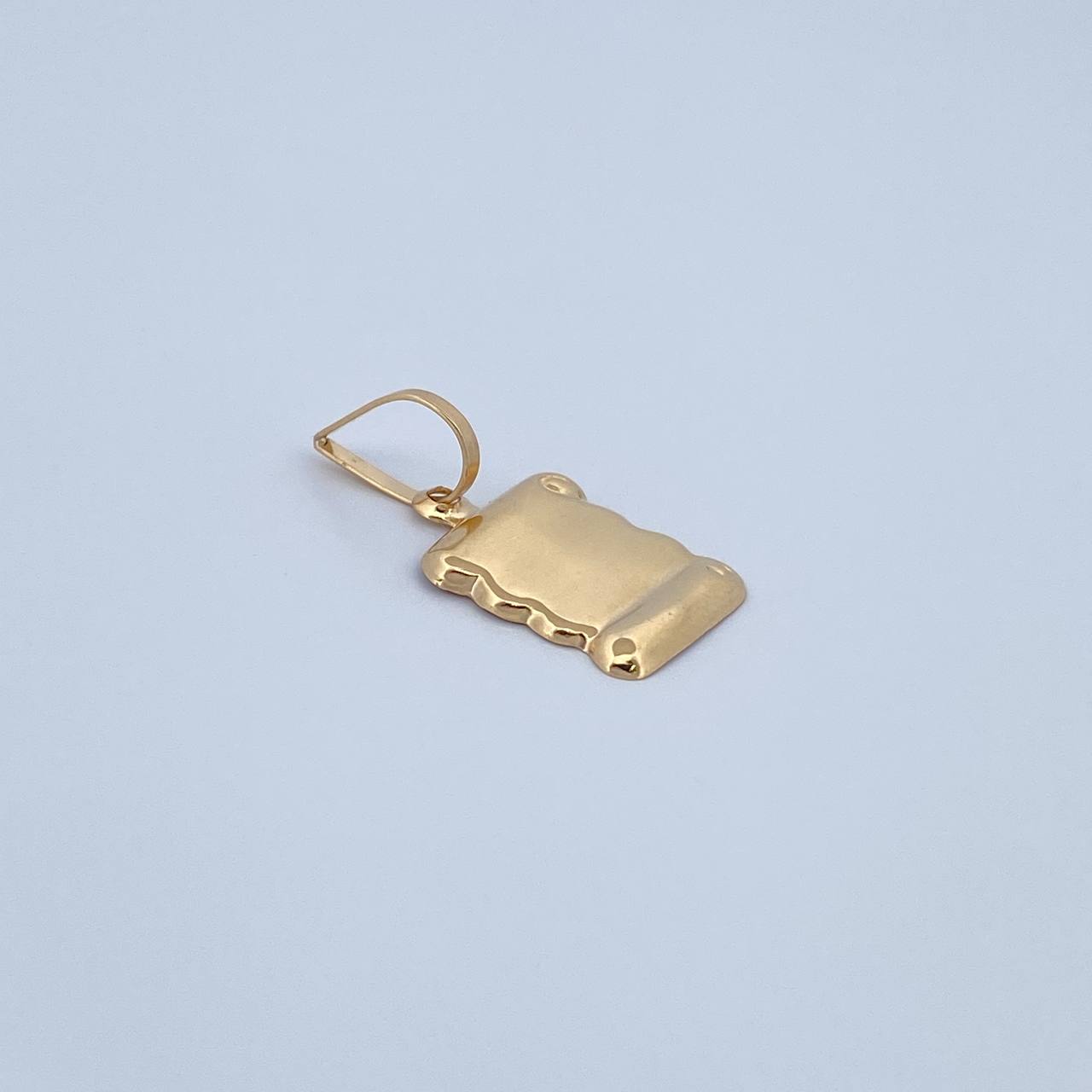 Dije Placa Pergamino 0.8gr / 2.3*1.1cm / Liso Oro Amarillo 18K &