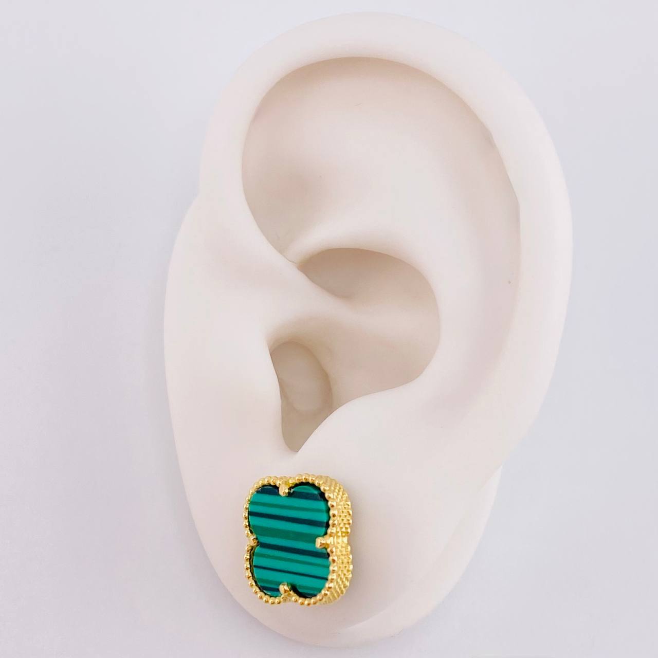 Topos Trebol Malaquita 3.7g / in / 12.02mm Oro Amarillo 18K