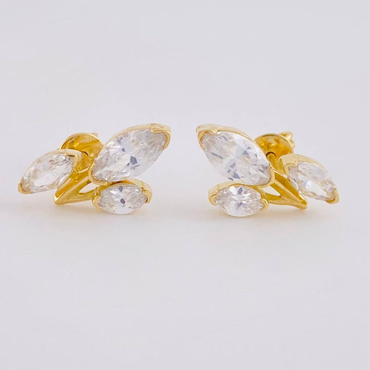 Stud Earrings Trio of Petals 2.5g / in / 14.85mm Yellow Gold 18K