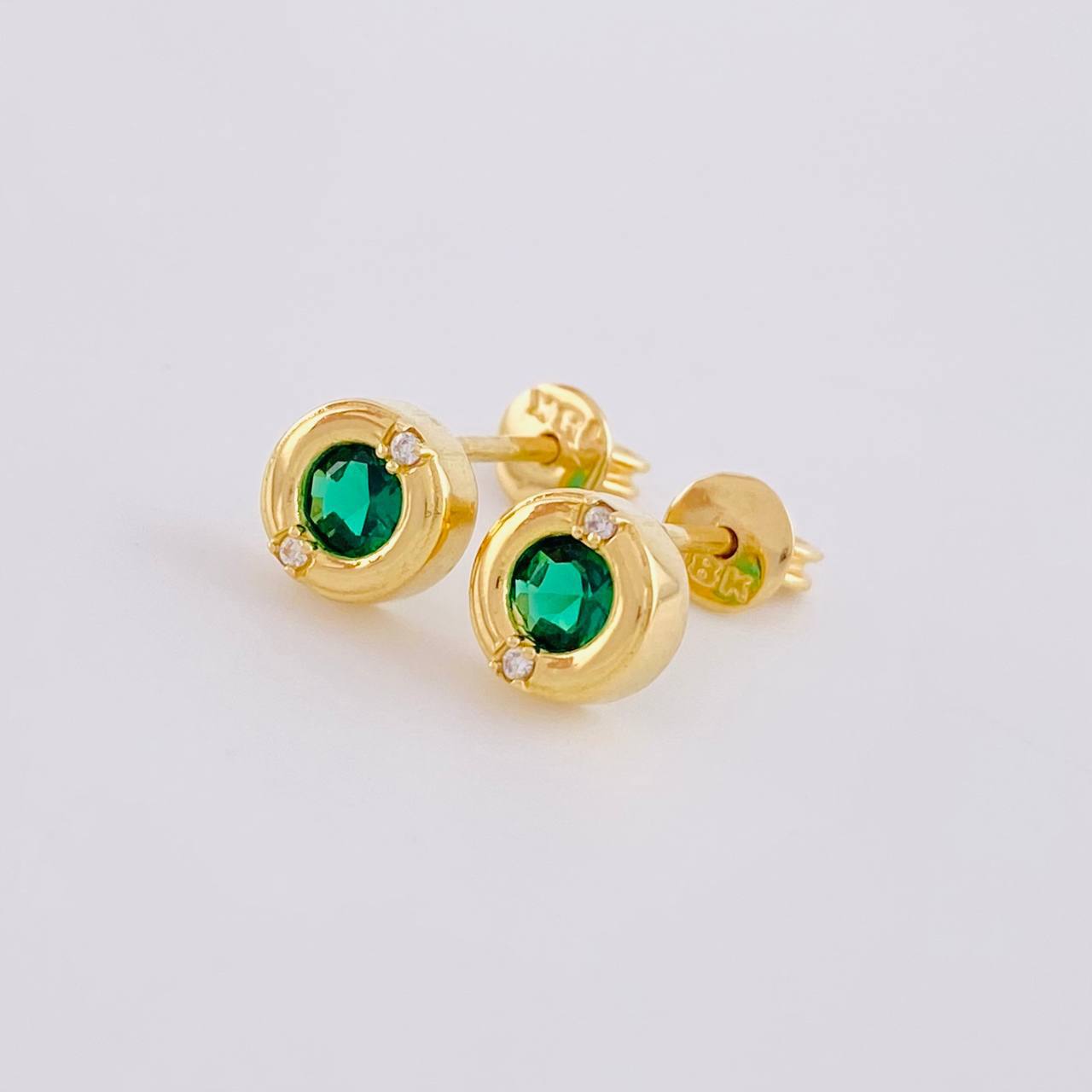 Topos Chispa con Marco 2.2g / in / 6.45mm Oro Amarillo 18K