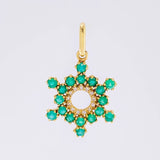 Dije Aro Estrellado 2.55gr / 2.9cm / Esmeraldas 84 pts - Diamantes Blancos 20 pts Oro Amarillo (Joya) ©