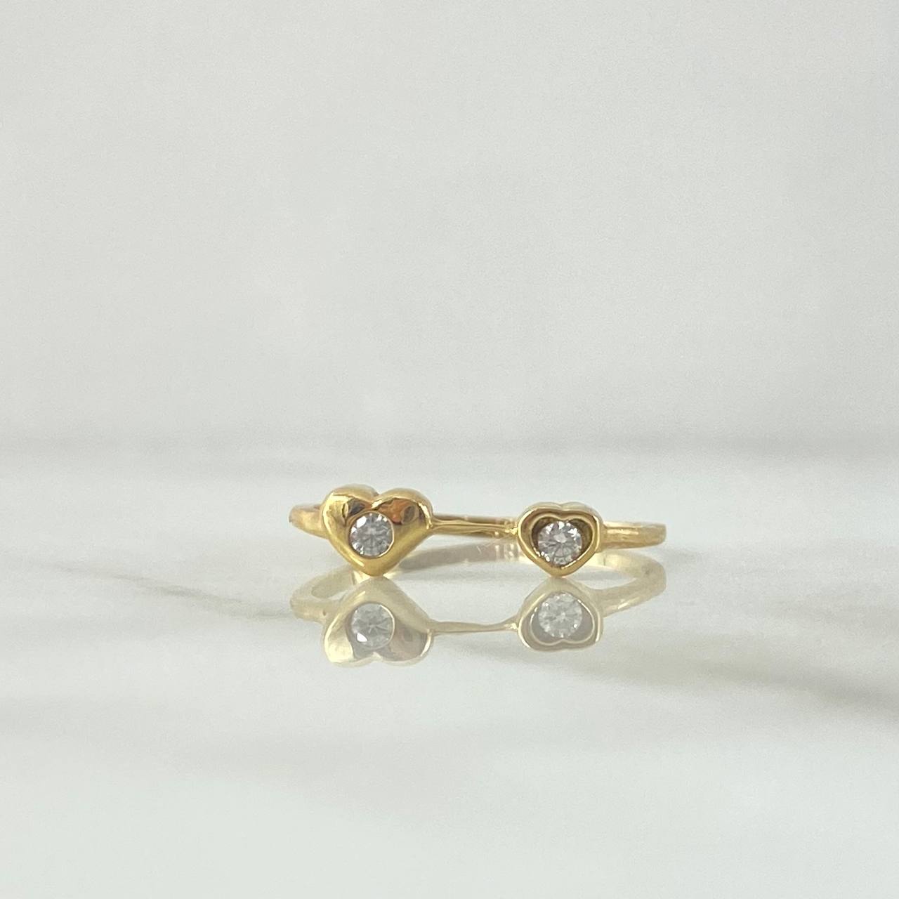 Hearts Ring 1.35gr / Size 6 1/4 White Zircons Yellow Gold
