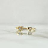 Hearts Ring 1.35gr / Size 6 1/4 White Zircons Yellow Gold
