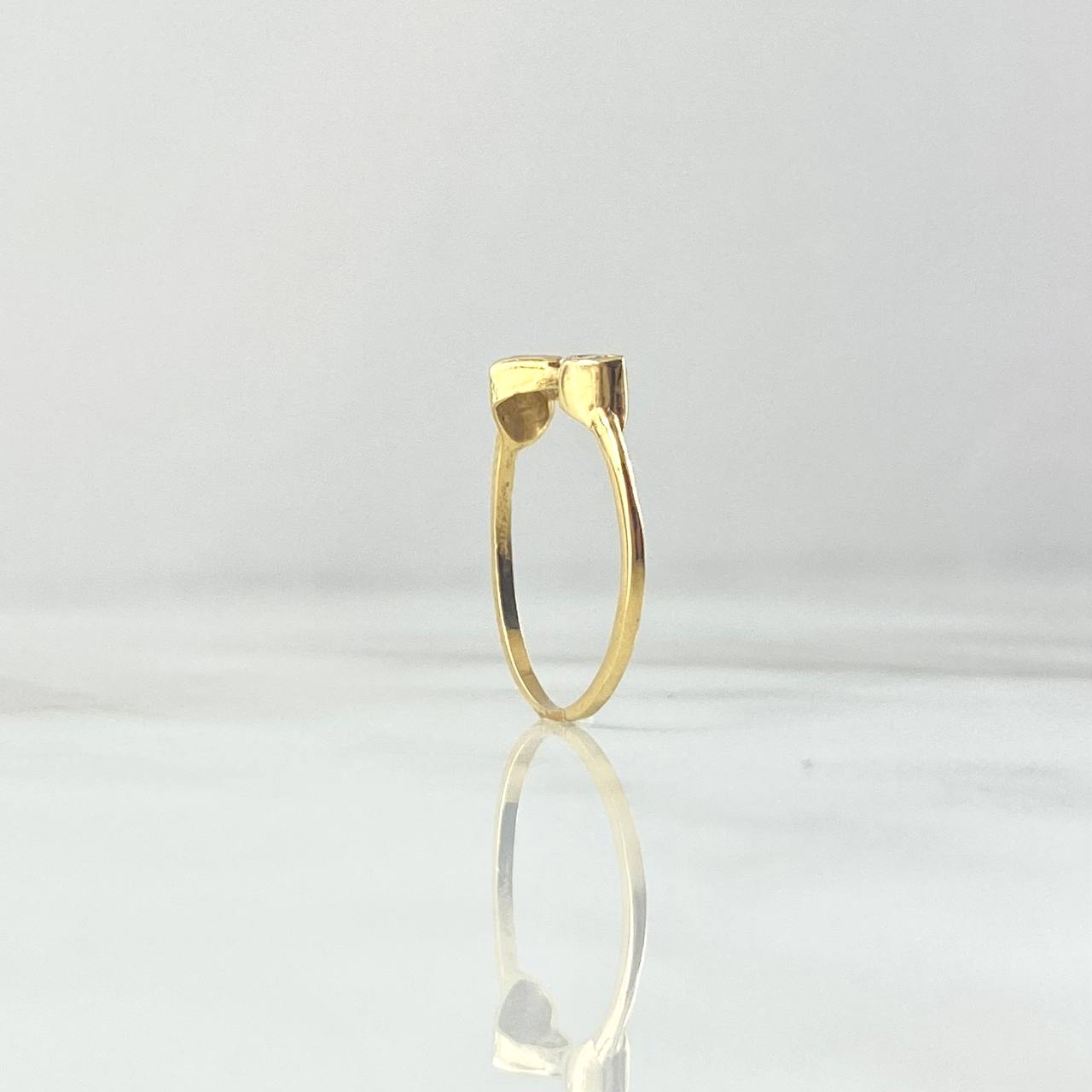 Hearts Ring 1.35gr / Size 6 1/4 White Zircons Yellow Gold