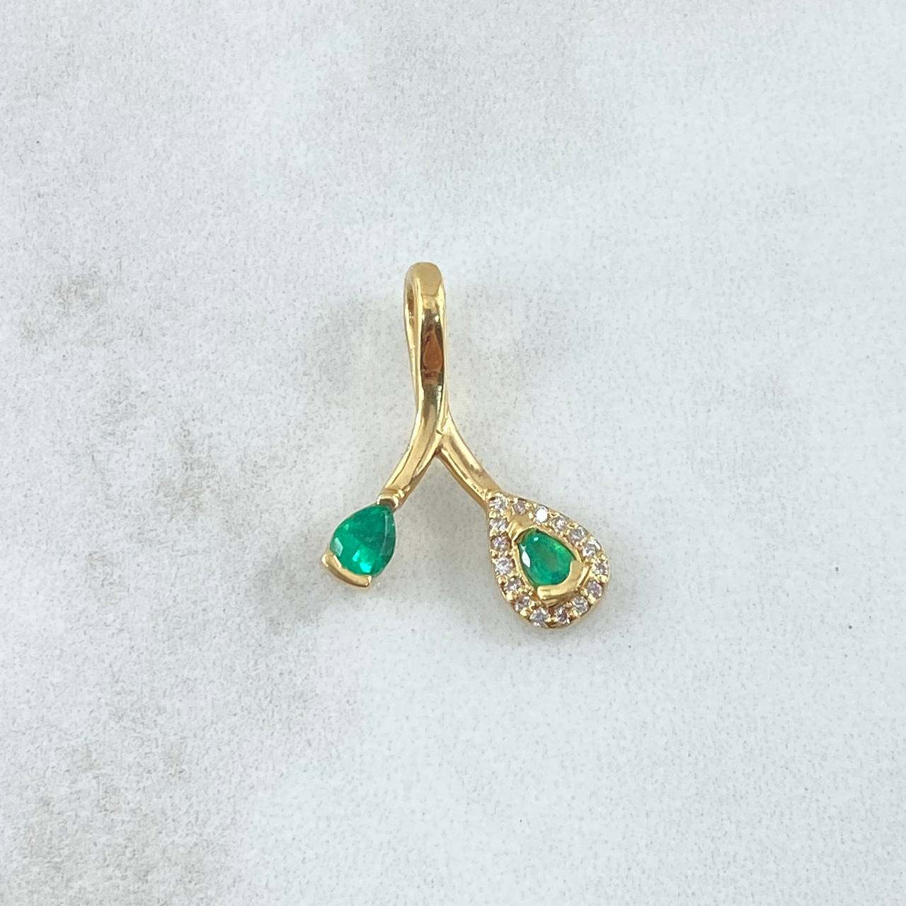 Pendant Cherries 2.15gr / 0.9in Emeralds 50pts Diamonds 18pts 18K Gold (Jewelry Offer)*
