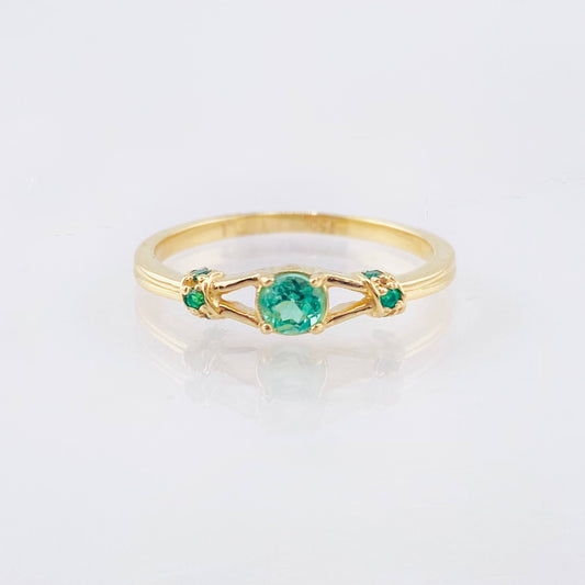 Anillo Vertices Ampliadas Esmeraldas 29pts 2gr / T7 / Oro Amarillo 18K *