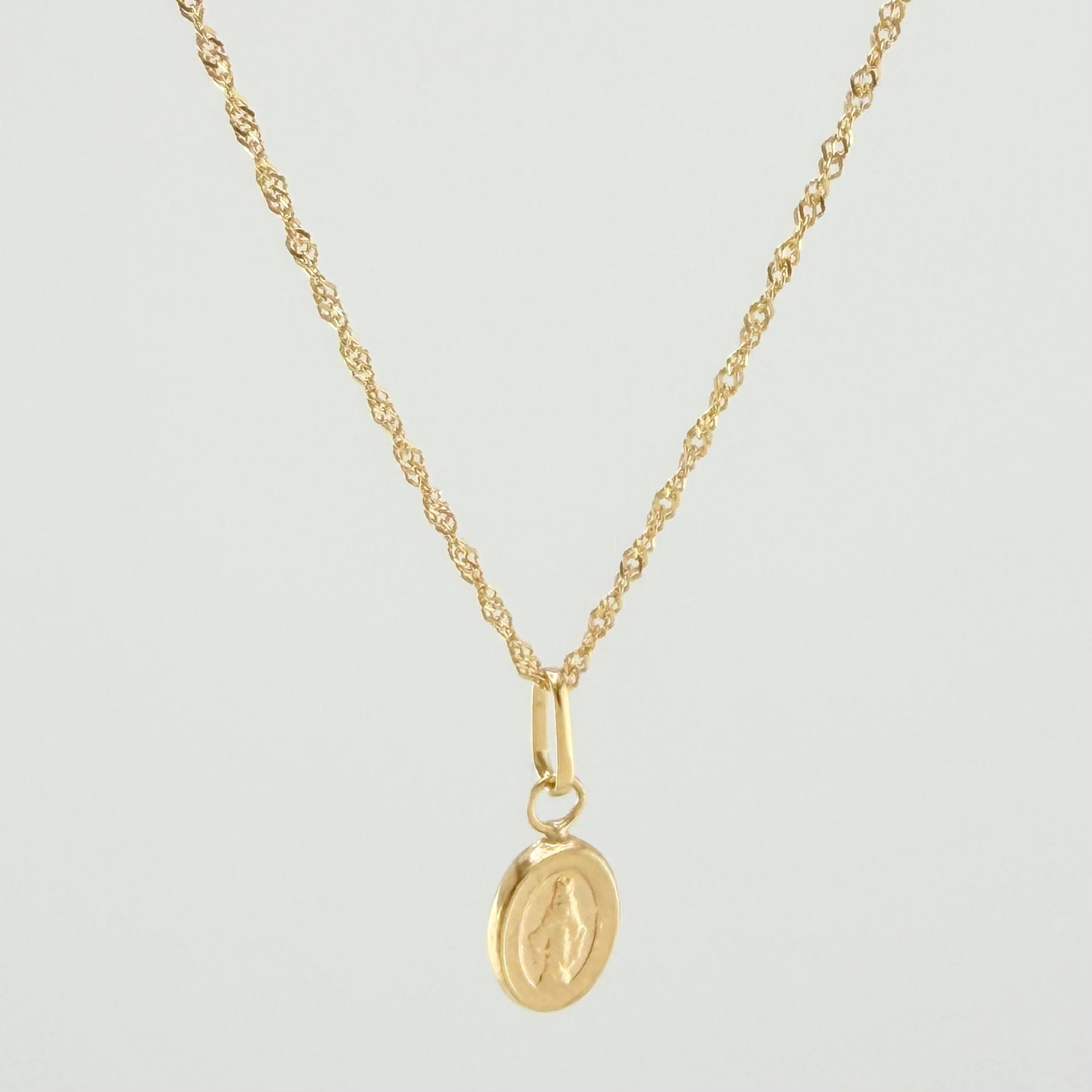 Set Cadena y Dije Singapur + Virgen Milagrosa 1.25gr / 15 3/4 in / 0.9mm Oro Amarillo 18K