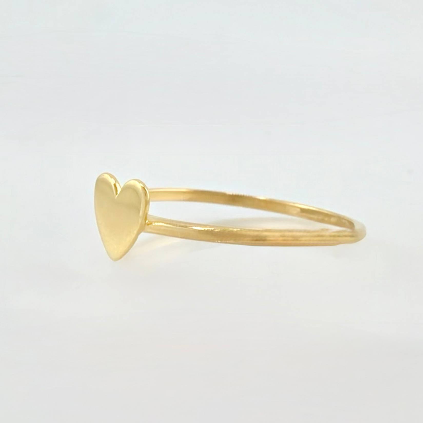 Anillo Corazon Liso 1gr / T7 / Oro Amarillo 18K ©