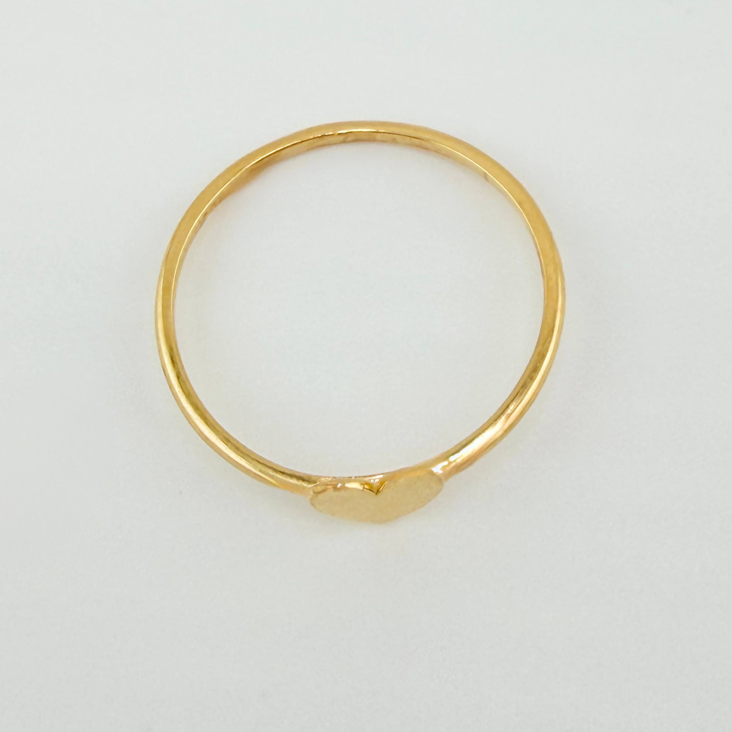 Anillo Corazon Liso 1gr / T7 / Oro Amarillo 18K ©