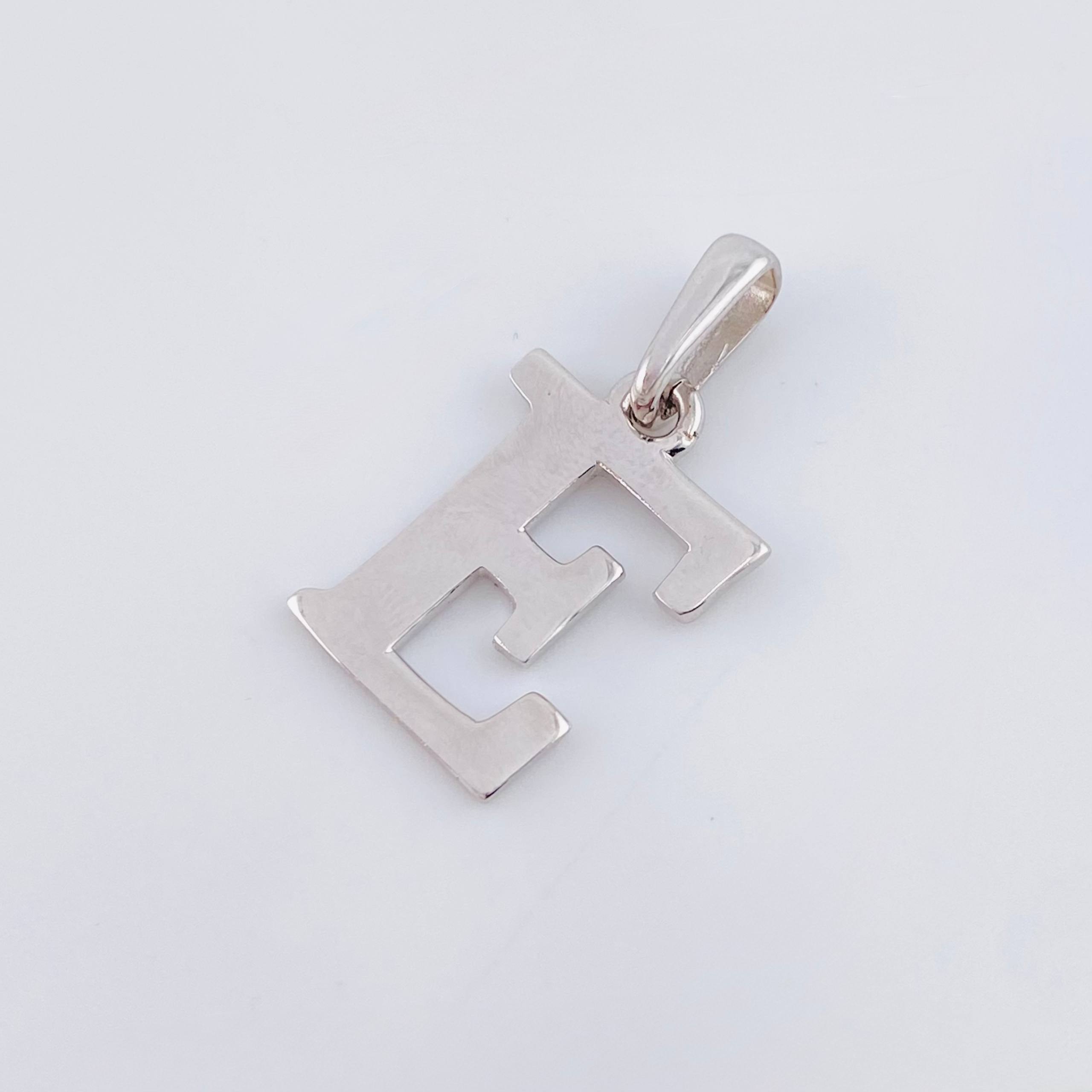 Letter E Pendant 1.8gr / 3/4 in / White Gold Nac.Esp. 18K