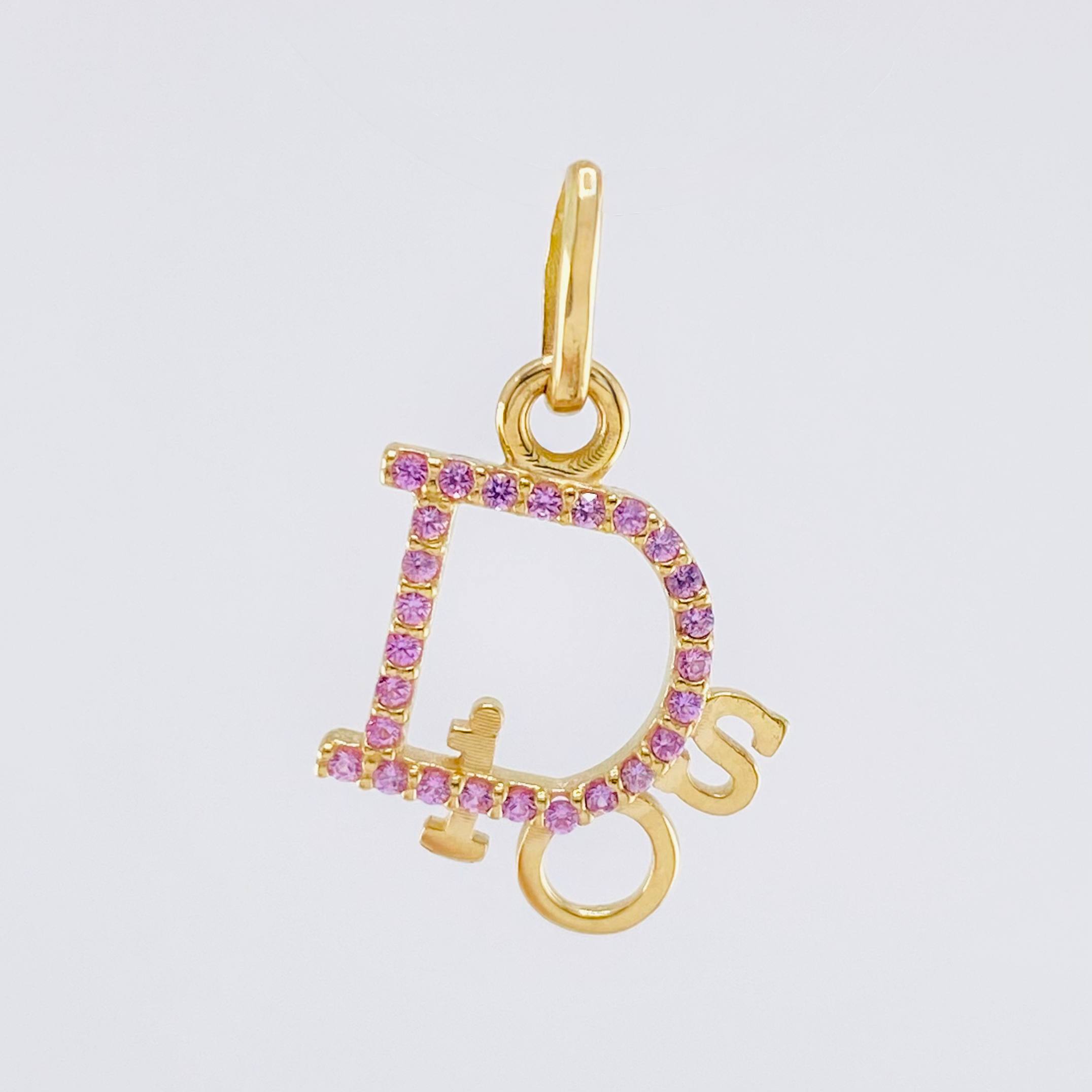 God Pendant 1.15gr / 3/4 in / Yellow Gold 18K