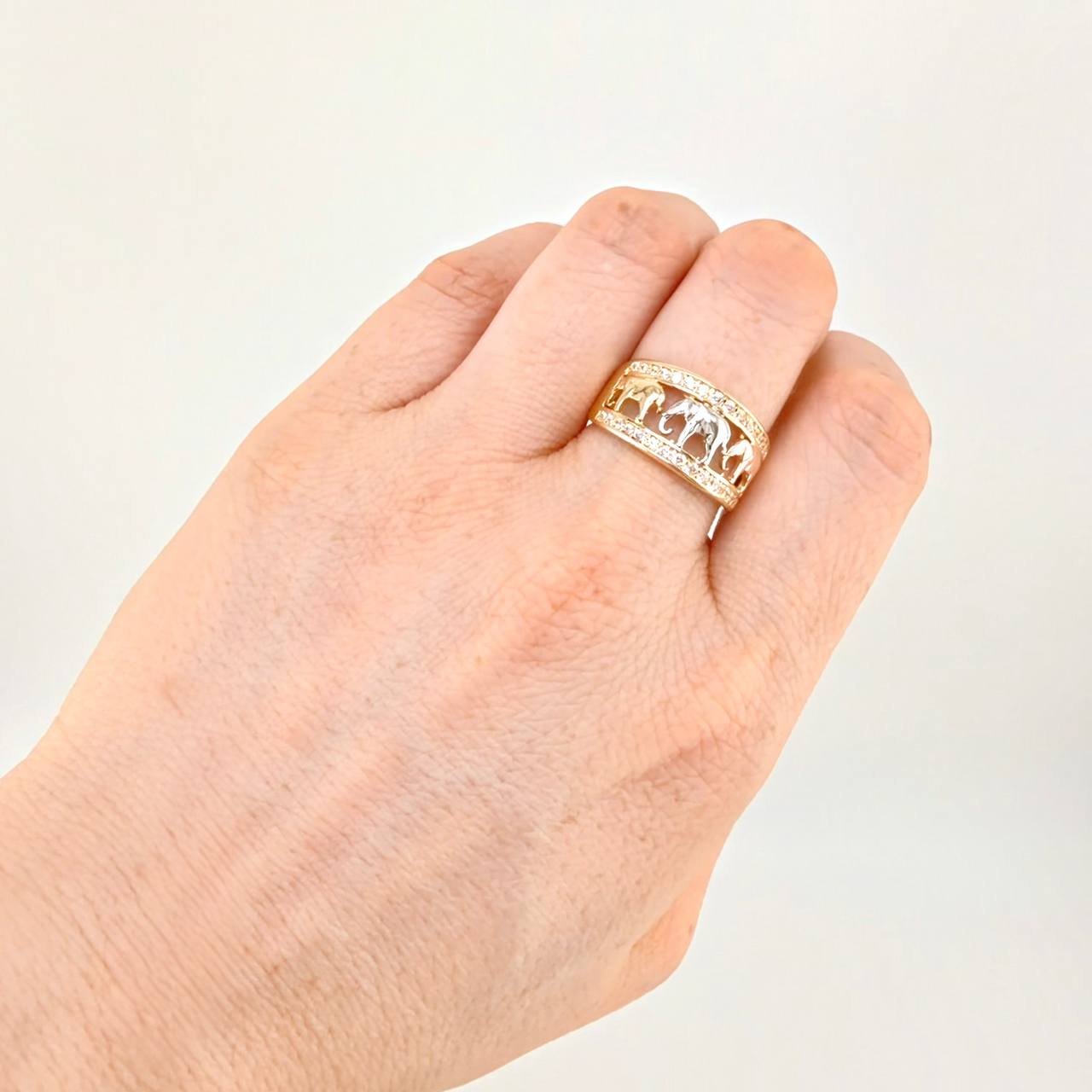 Anillo Trio Elefantes 5.75g / T7 3/4 Tres Oros 18K