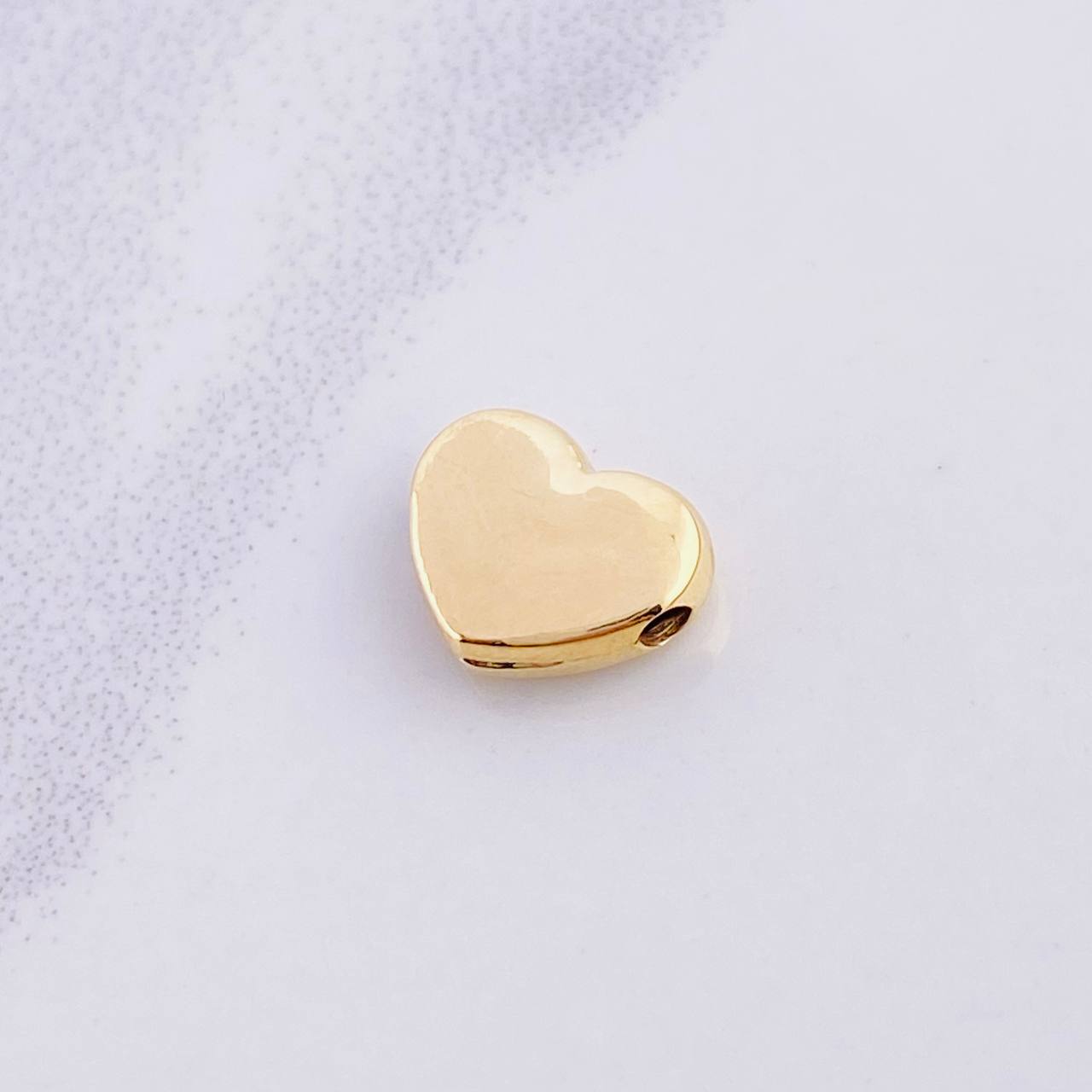 Charm Smooth Heart 0.35g / 1/2 in 18K Yellow Gold