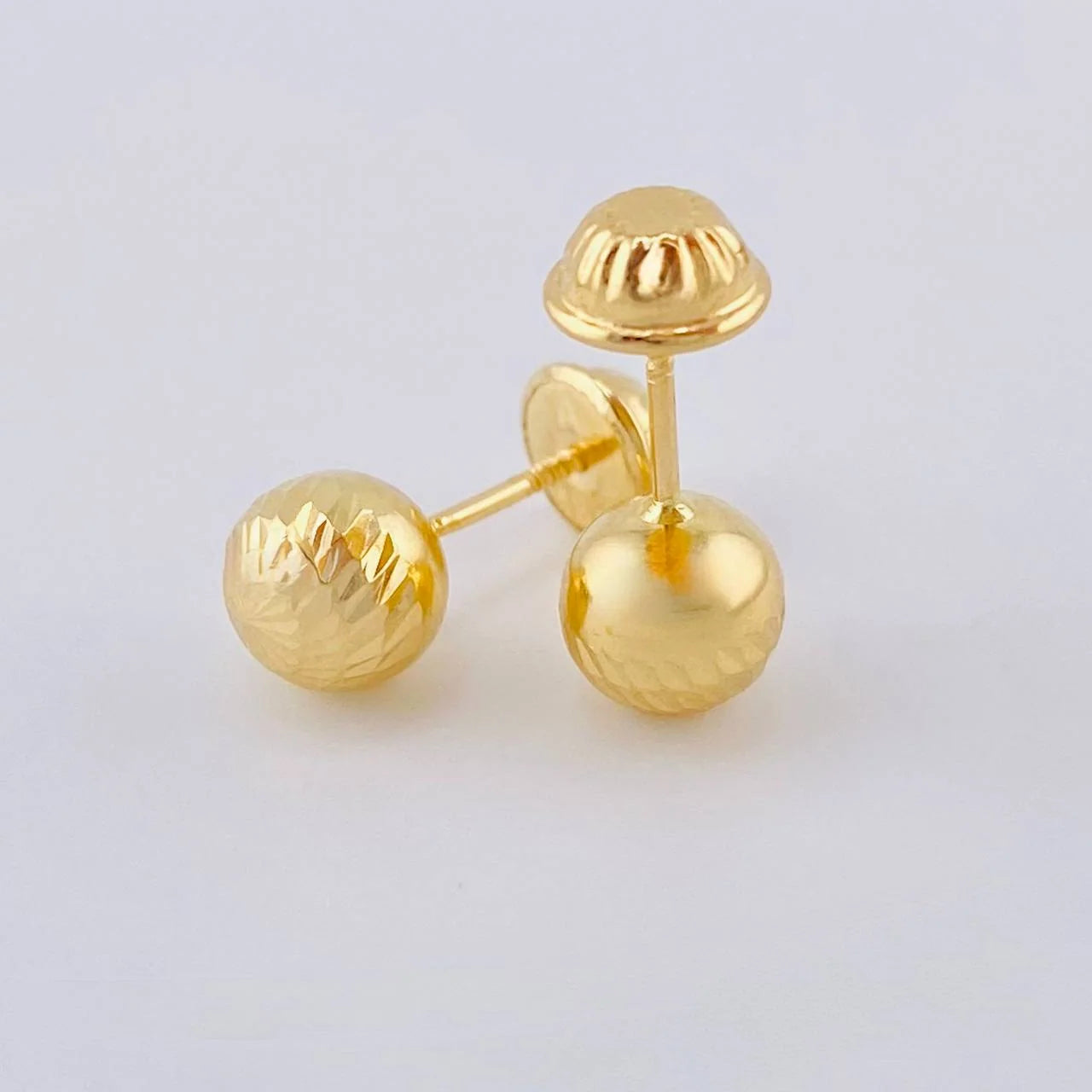 Topos Bola Diamantada 0.9g / in / 7mm Oro Amarillo 18K