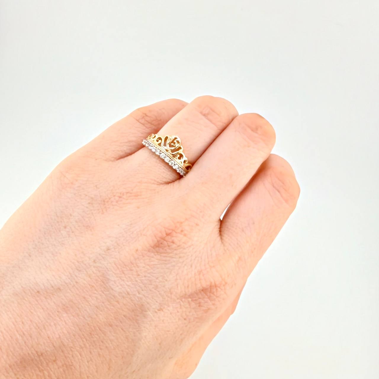 Quinceañera Crown Ring 2.55 g / T5 3/4 Yellow Gold 18K