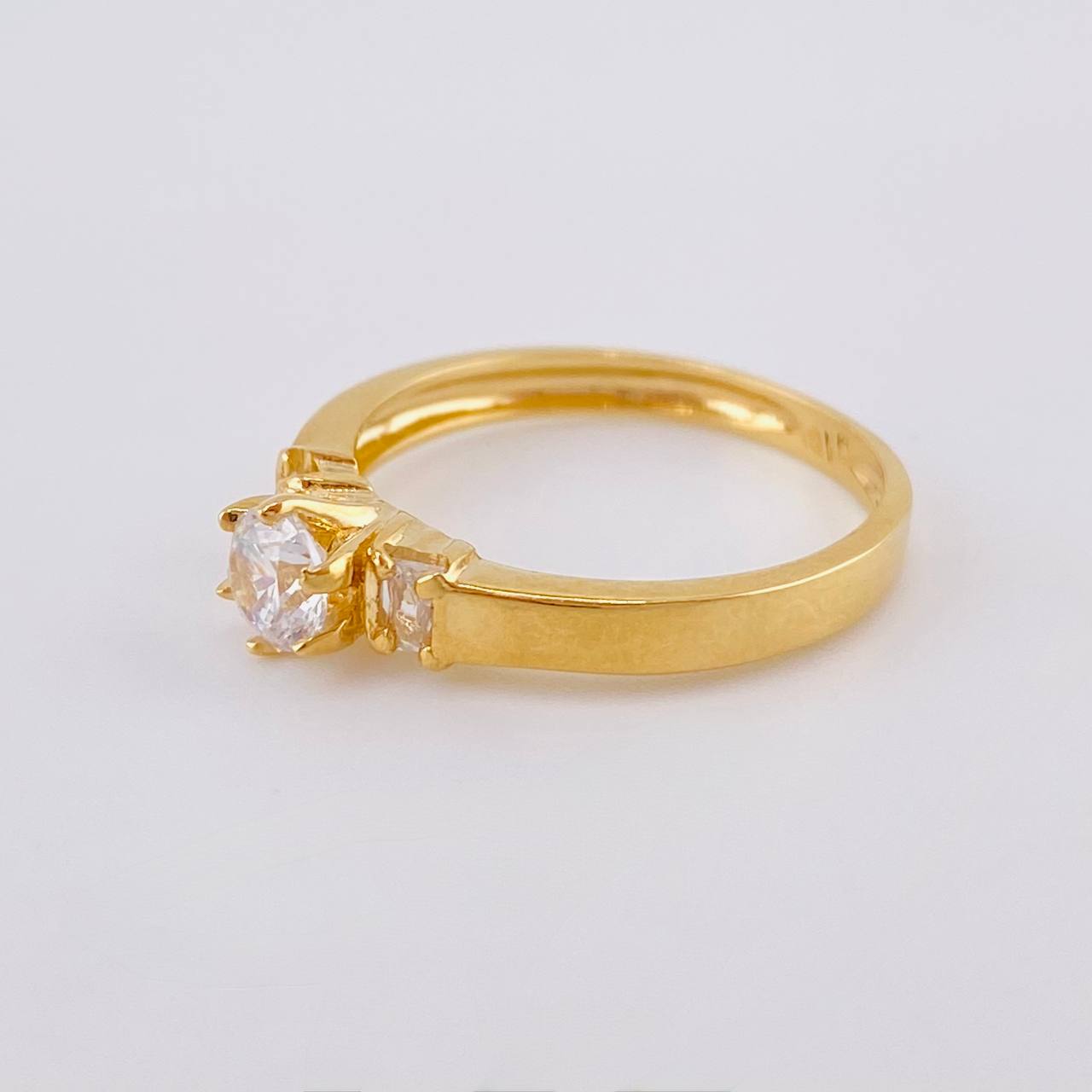 Bicuadratic Solitaire Ring 2.55 g / T6 Yellow Gold 18K