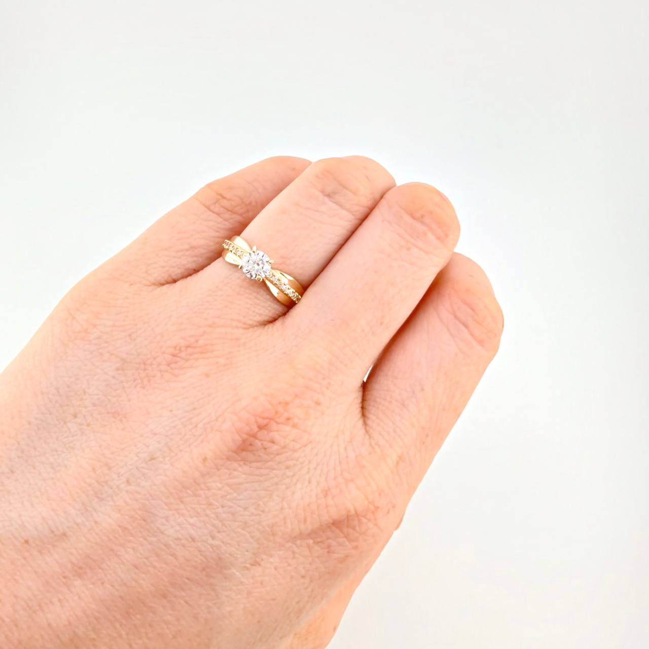 Anillo Solitario Hoja Palma Lateral 2.9 g / T6 Oro Amarillo 18K