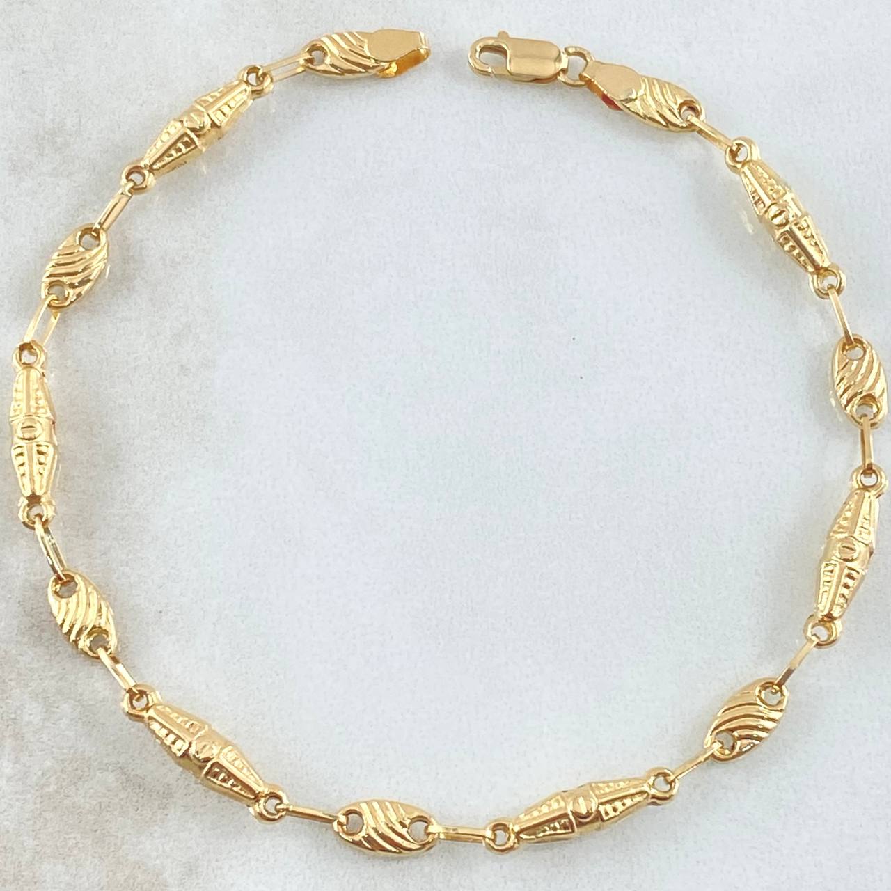 Rustic Dubai Striped Bracelet 3.35gr / 7.5in / 18K Gold