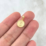 Dije Letra S Mate 0.6gr / 1.7cm / Circulo Cargador Bordeado Oro Amarillo 18K